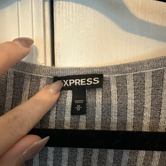 Express sweater - Picture 2 of 2